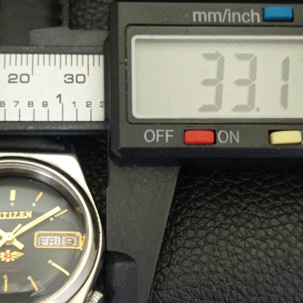 VINTAGE CITIZEN AUTOMATIC 8200 JAPAN MENS BLACK COLOR DIAL WATCH A702148-5 R208-a702148