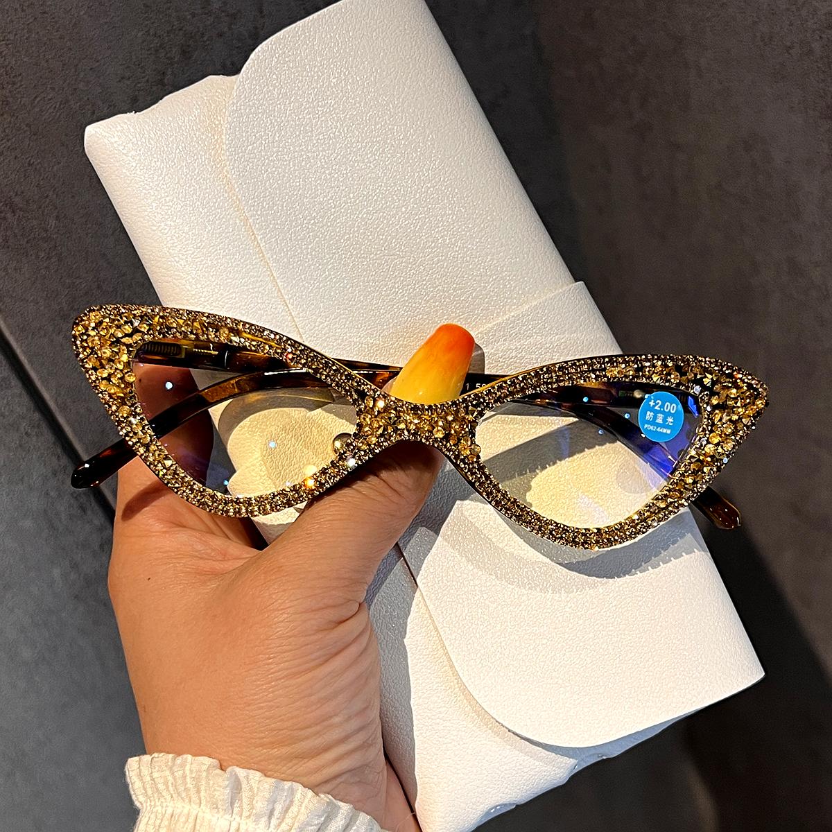 

Luxury Sexy Small Cat Eye Reading Glasses Women 2025 Trendy Retro Spring Leg Presbyopia Glasses Ladies Fashion Optical Eyewear Presbyopia 400