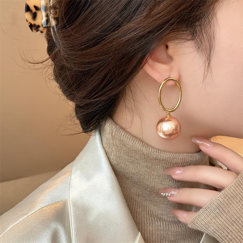 Vintage Oval Pearl Earring for Women Elegant Delicate Temperament Fashion All-match Drop Earrings Women Accessories
