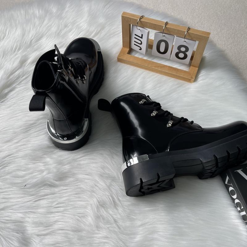 Height-increasing Martin boots men's high-top autumn and winter fashion retro British wind locomotive tooling boots 70055