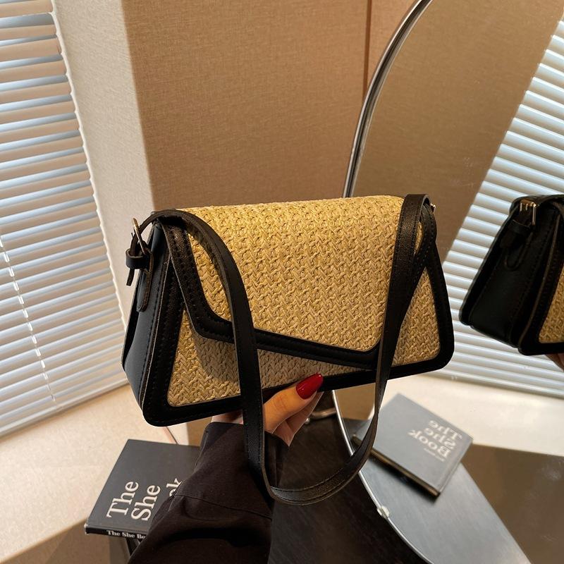 

Summer seaside beach straw bag women s new versatile shoulder bag fashion messenger small square bag чорний