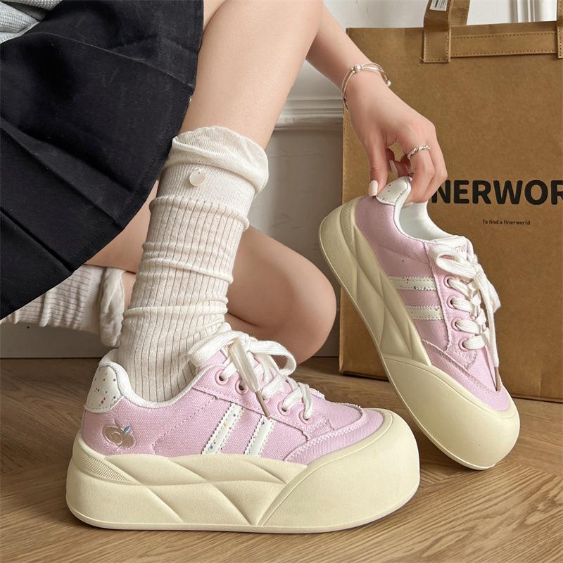 Queen Fan retro platform casual board shoes women's 2025 new summer skirt soft-soled sports canvas shoes