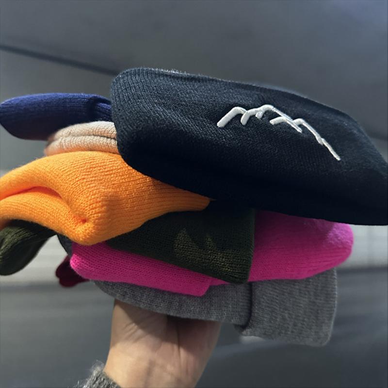 Wintermützen für Unisex Beanies Gestrickte solide süße Mütze Dame Herbst weibliche Beanie Caps wärmer Motorhaube Männer Casual Cap