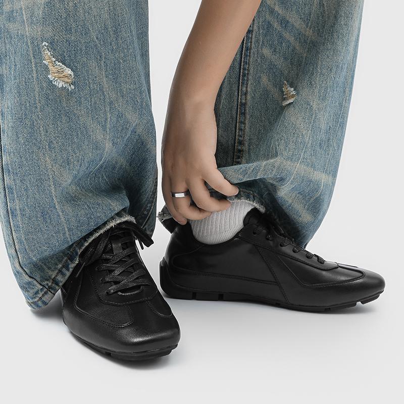 Fashion 2025 New Office Men Shoes Italian Flats Luxury Brand Casual Shoes All-match Men's Lace Up Sneakers Leather Outdoor Walking Shoes