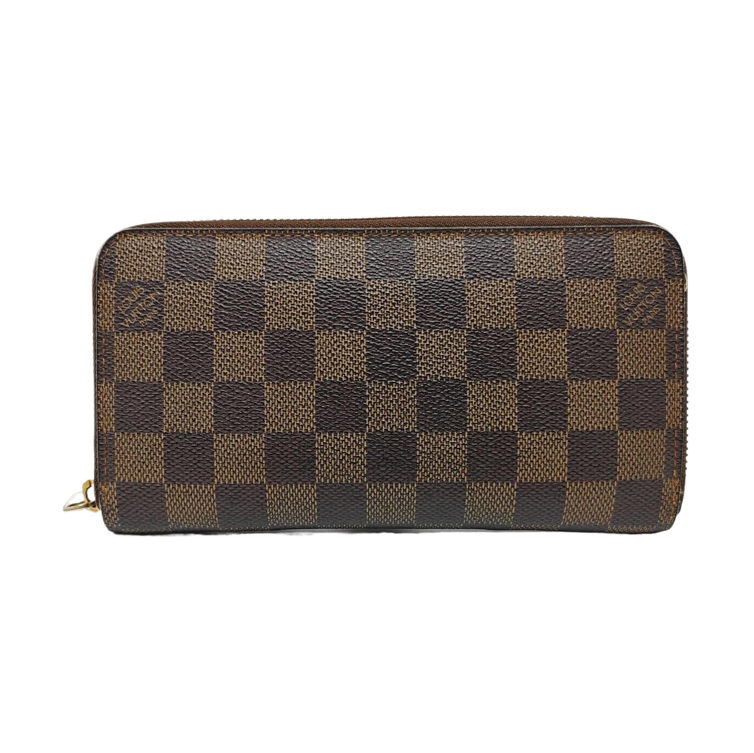 [Pre-Owned] Zippy Checkered Coated Canvas Wallet - Very Good #1492C5U ONE SIZE