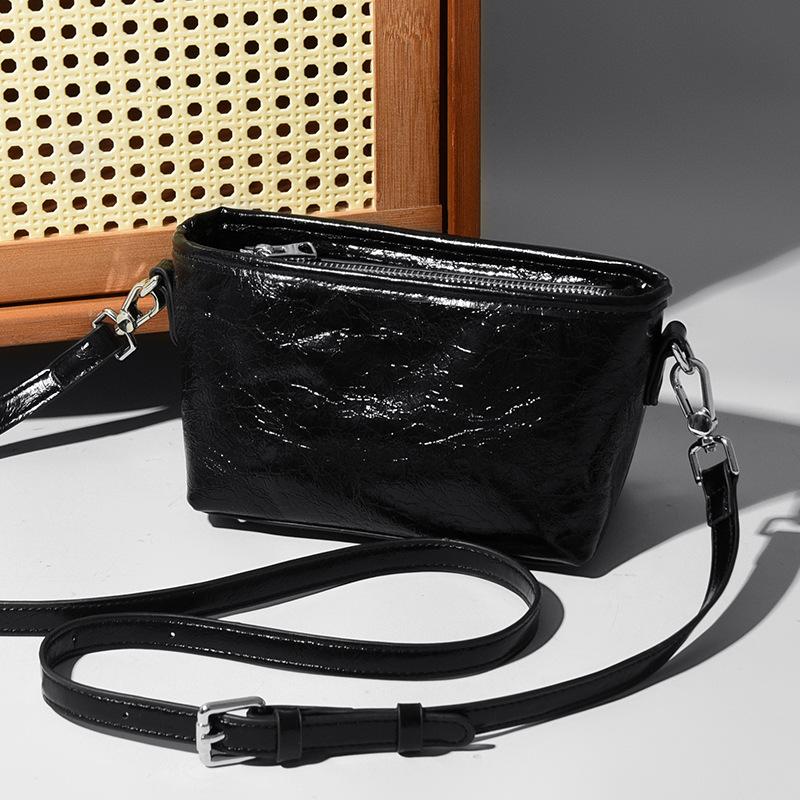 New Leather Bag with Burst Pattern Crossbody Bag, Fashionable and Simple Bag, Versatile Commuting Women's Shoulder Bag