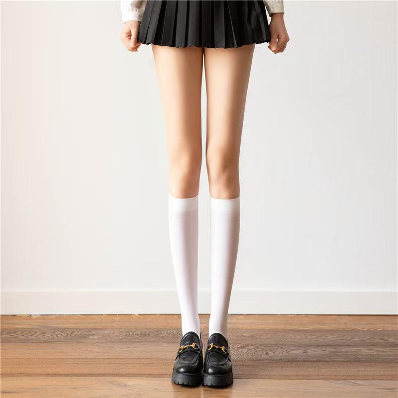 

Самые продаваемые черные силиконовые нескользящие чулки выше колена для похудения икр и бедер для женщин - Удобные полиэстеровые длинные гольфы Plain