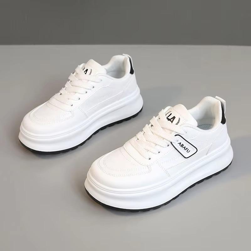 Fashion Spring New Women Small White Shoes 2025 Trendy Thick Bottom Womans Casual Sneakers Vulcanized Shoes Student Board Shoe De Mujer