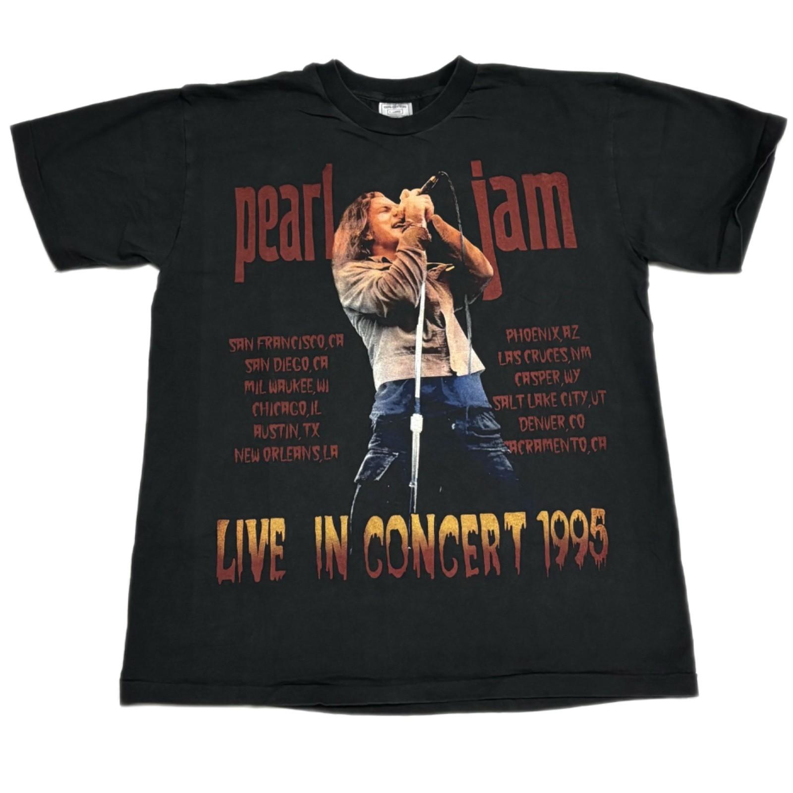 Vintage 1995 Pearl Jam World Tour Live In Concert Vitalogy Band XL Shirt REPRINT M