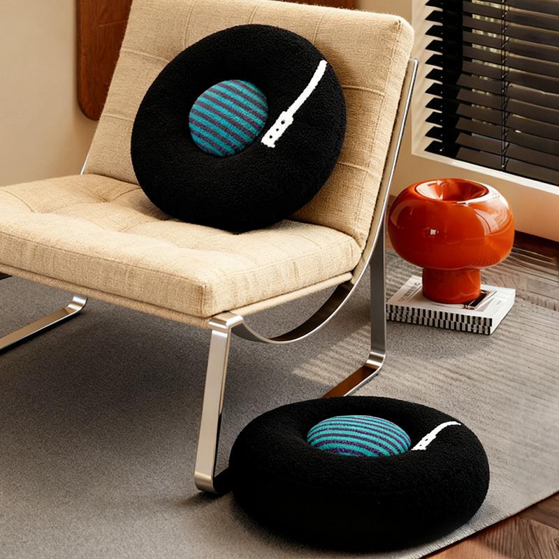 40cm Vinyl Record Shaped Pillow Retro Throw Pillow Ideal For Music Lovers Disc Party Creativity Plush Cushion Record Sofa Couch Pillow