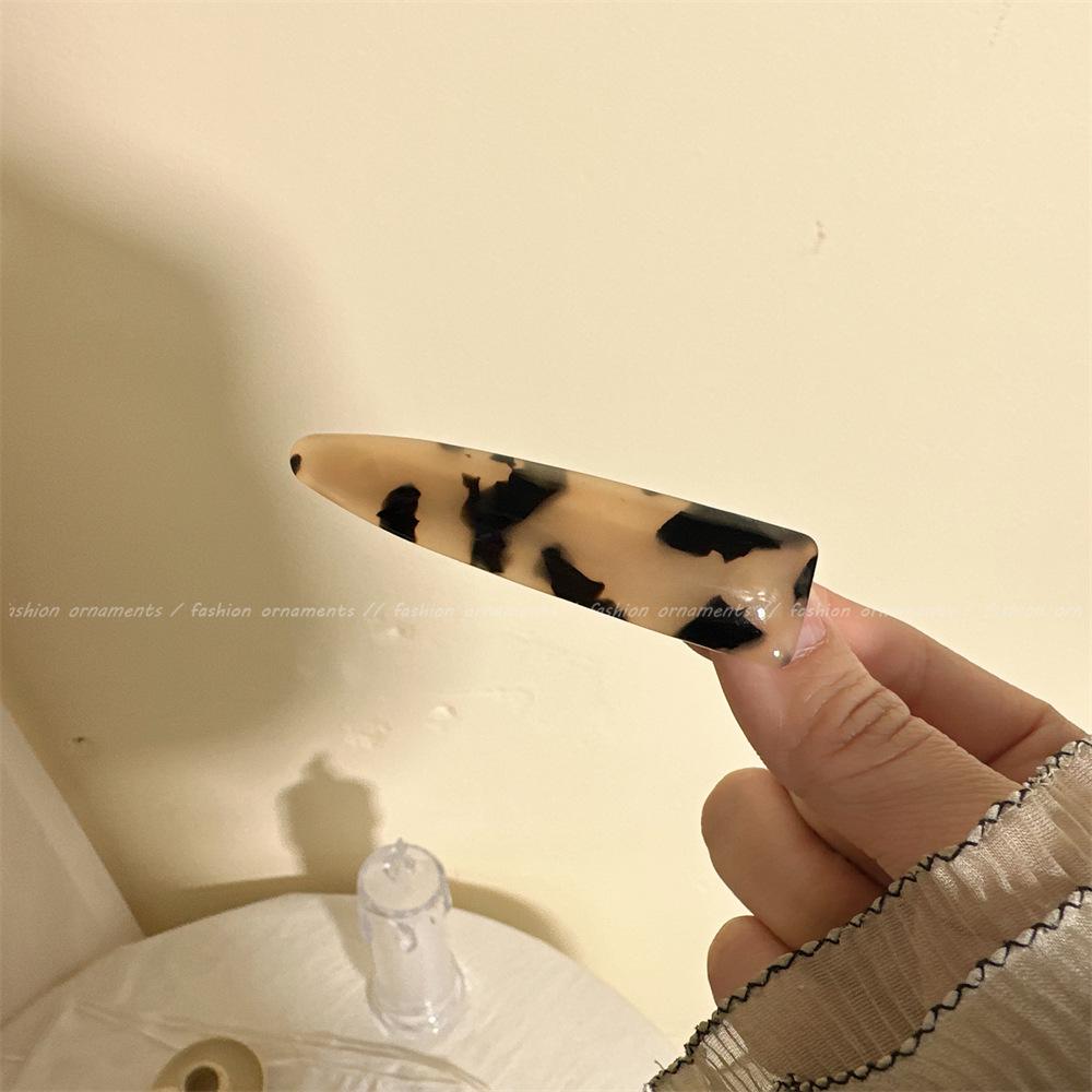 Forcina per capelli a fiocco in acetato in stile INS: Semplice Pinza a Cono a Becco d'Anatra per Frangia