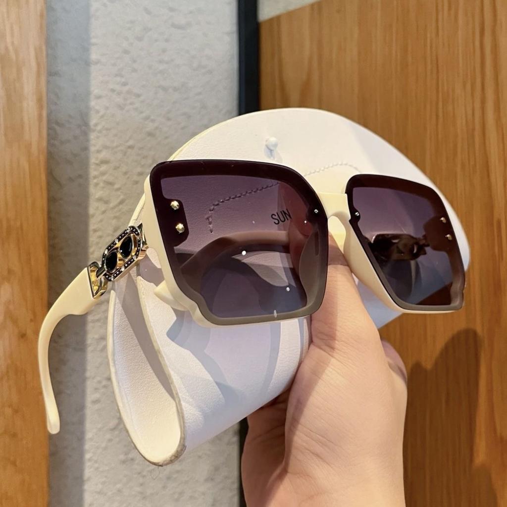 European and American Style Oversized Sunglasses for Women, High-end and Stylish Sun Protection Glasses