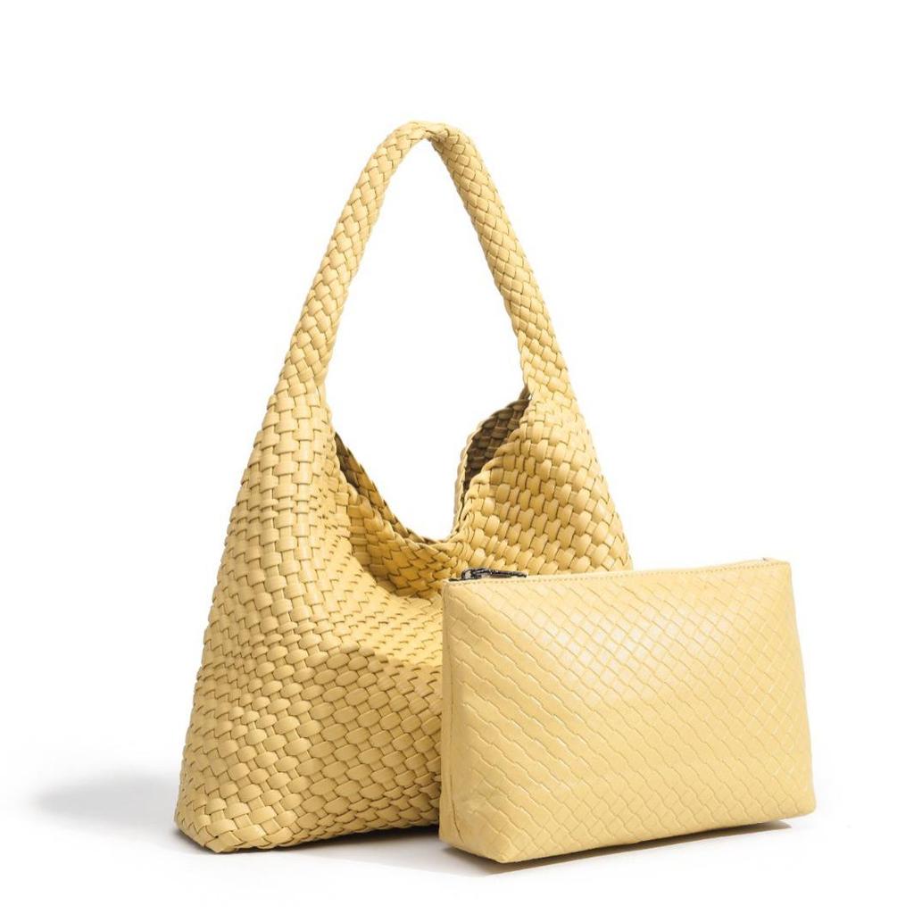 Handmade Woven Women's Tote: Large Capacity, Versatile Bucket Bag for Autumn/Winter - Perfect for Commute or Mother-Child Use