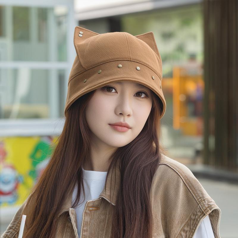 Autumn And Winter Landlord Hat Men'S And Women'S Little Devil Ears Pullover Hat Ruffian Handsome Rivet Sweet Cool Wind Street Melon Hat