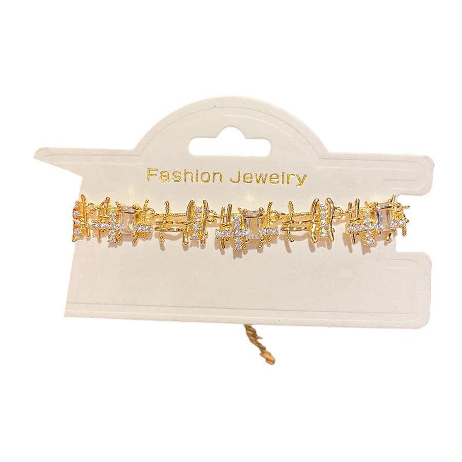 Zircon Designer Bracelet With Irregular Shape For Stylish Womens Wear