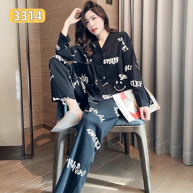 Autumn V-Neck Women's Pajamas Set: Cute Long-Sleeve, Plus-Size Homewear for Spring/Autumn.