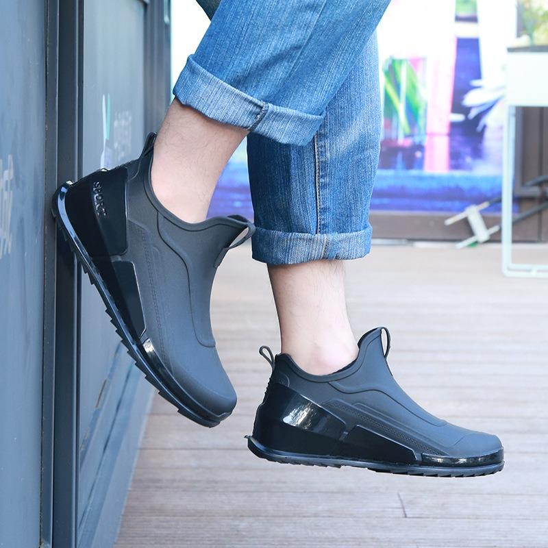 Men's Short Water Shoes Low-top Fashion Rain Shoes Rain Boots Light Mouth Non-slip Rubber Shoes Outdoor Water Boots Increase Height