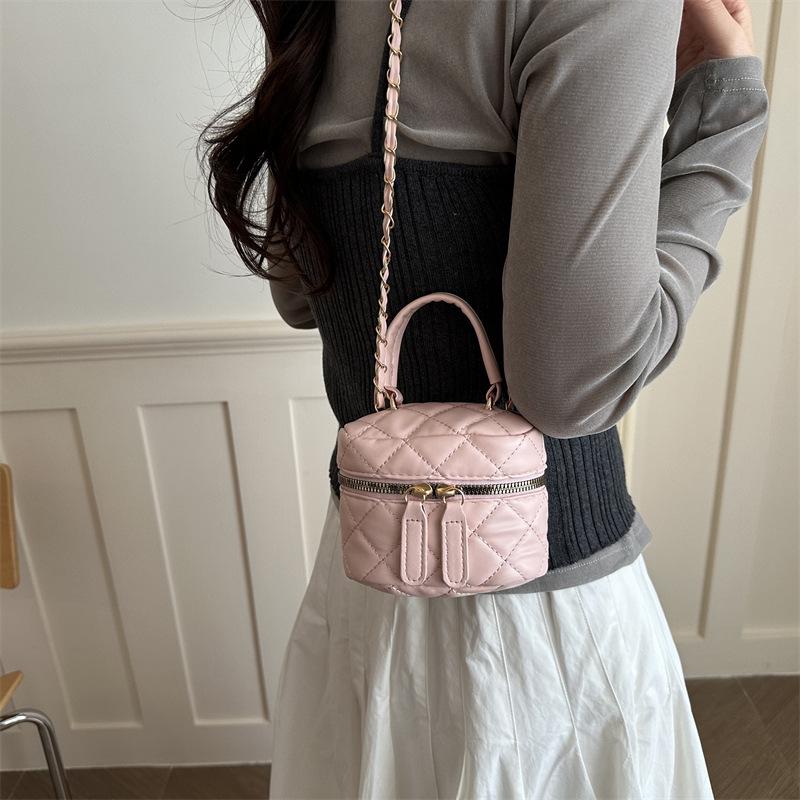 Cross2026 French Chic Quilted Crossbody Bag - Soft Texture, Diamond Embroidery, Chain Strap, Trendy Street Style