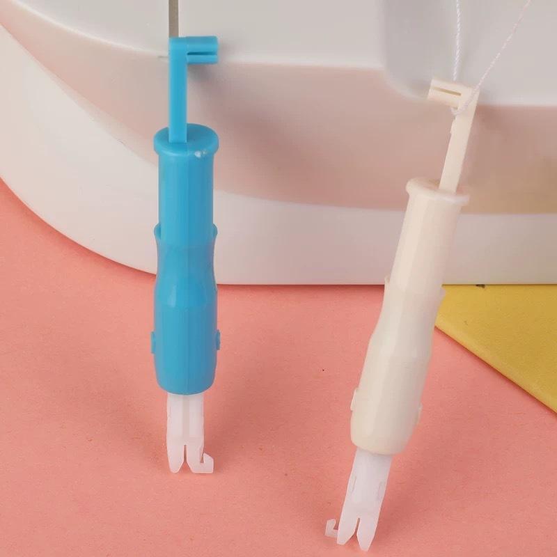 Sewing Needle Inserter Automatic Needle Threader Bodkin Threading Tool For Sewing Machine Holds Firmly Blue White