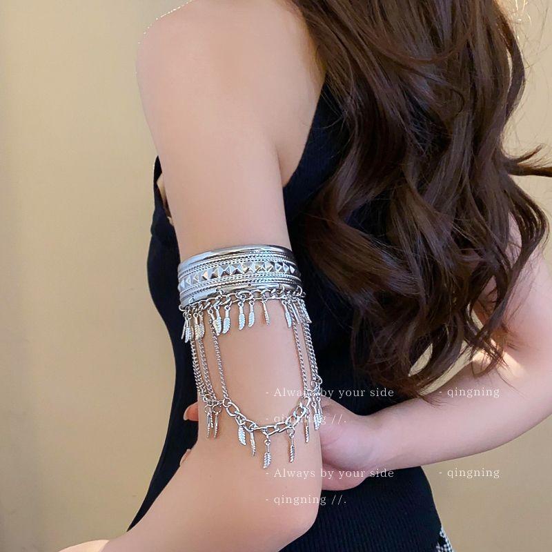 

Экзотический этнический стиль кисточки открытая рука кольцо танцевальный браслет старинный стиль ханьфу металлический браслет женский европейские и американские браслеты аксессуары