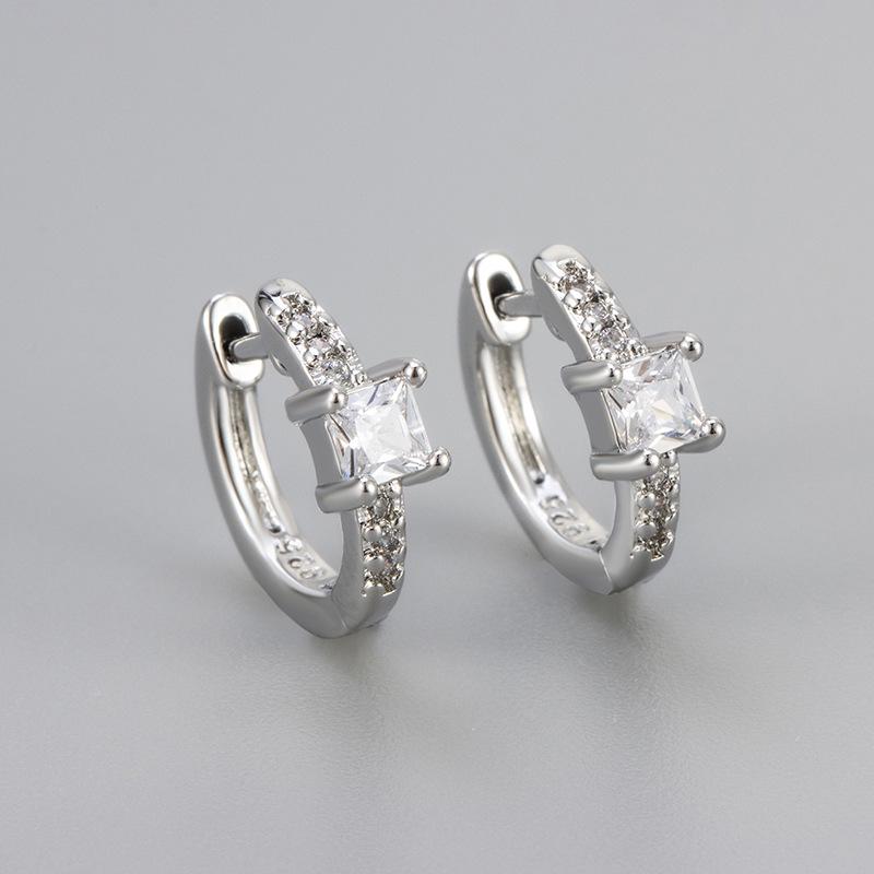 Retro Colored Diamond Ear Cuffs: Women's Luxury Micro-Paved Zircon Design