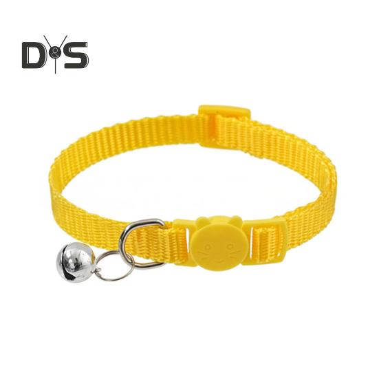 Guler pentru pisici cu clopot Guler moale de siguranță pentru pisici cu cataramă cu eliberare rapidă Guler din nailon reglabil pentru pisici cățeluș