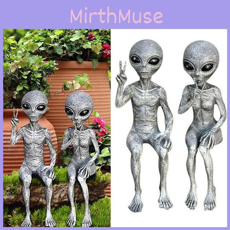 Space Alien Outer Garden Statue Figurine Ornaments Home Yard Sculpture Decor
