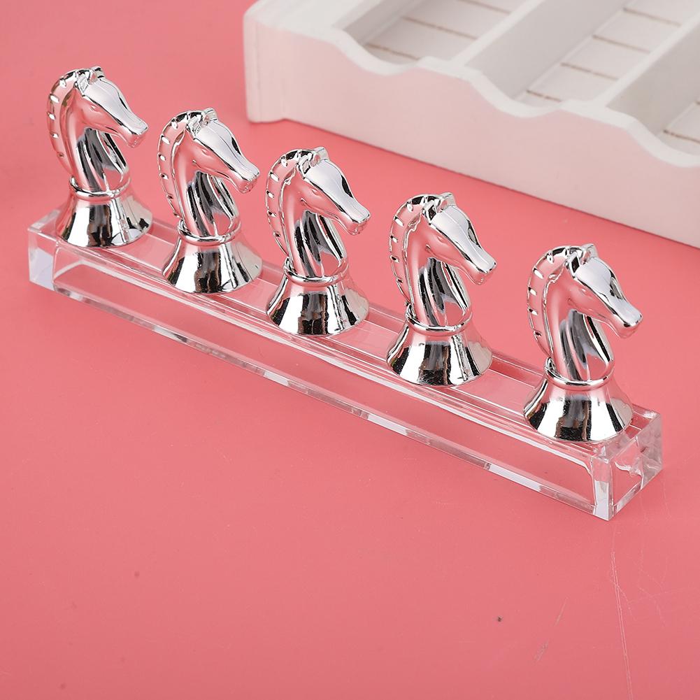 Stojak do ćwiczeń na tipsy w kształcie końskiej głowy, adsorpcja magnetyczna, uchwyty do ekspozycji sztucznych paznokci, srebrny