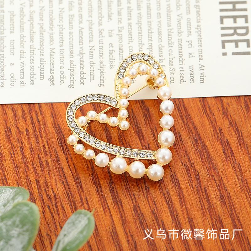 Couple Pearl Love Brooch, Autumn and Winter Temperament Korean Exquisite Heart-to-heart Corsage Accessories
