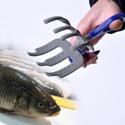 Fish Gripper 3-Claws Anti-slip Ergonomic Handle Multifunction Fishing Pliers Grabber Fish Control Clamp Catcher Tong Outdoor Fishing Accessories