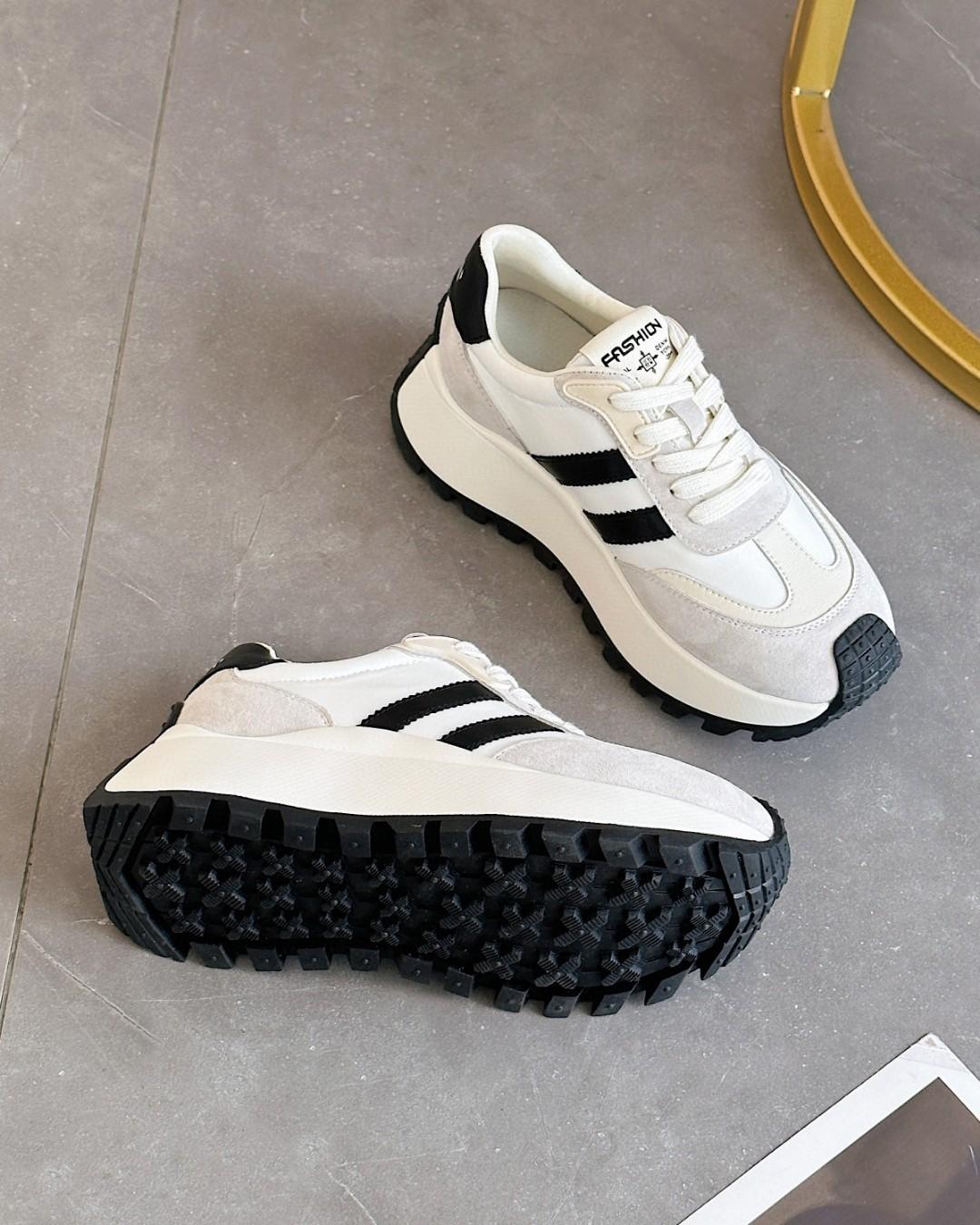 

European platform fashion dad shoes women s 2025 spring new silver casual sports waffle small waist Forrest Gump shoes 35