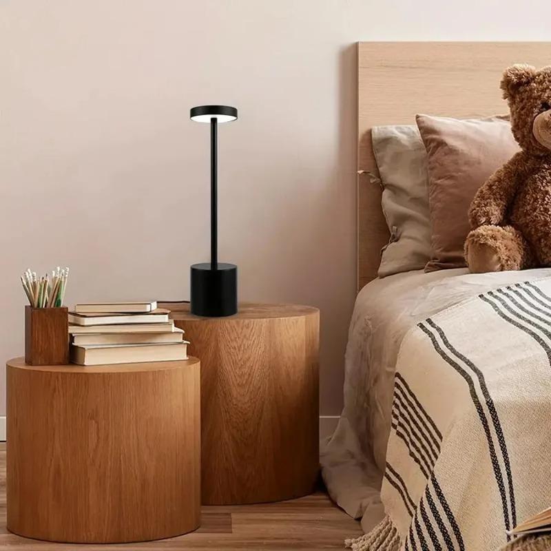 1200MAH USB Rechargeable LED Table Lamp Touch Switch Three Colors Metal Desk Lamp Bedside Lamp Hotel Bar Bedroom Decoration Night Light