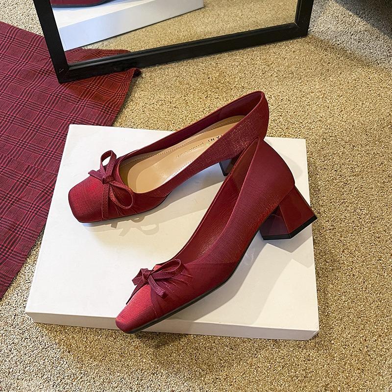 Beautiful Xiuhe Bridal Shoes Wedding Shoes Women's Square Head Thick Heel Medium Heel Single Shoes Silk Bow Red Shoes