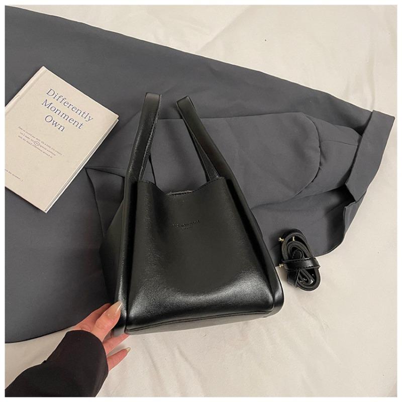 Stylish casual messenger bag women's handbag autumn new portable bucket bag niche shoulder tote bag