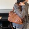 Vintage Large Capacity Rivet Tote Bag Women's Shoulder Underarm Bag