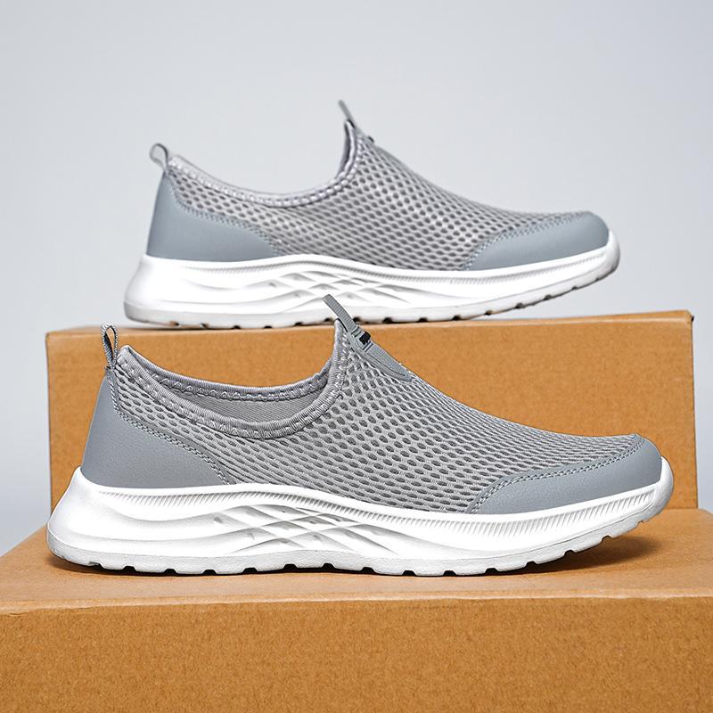 2025 new summer breathable mesh casual sports shoes one-pedal mesh shoes thin large size men's shoes lightweight