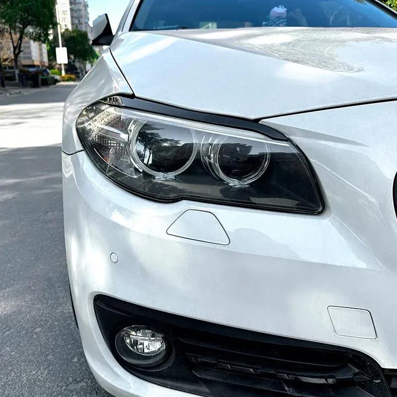 2 Stück Scheinwerfer-Augenbrauen-Deckel für BMW 5er F10 F11 2015 2016 2017 Frontscheinwerfer-Aufkleber Zierleiste Karosserie-Kits