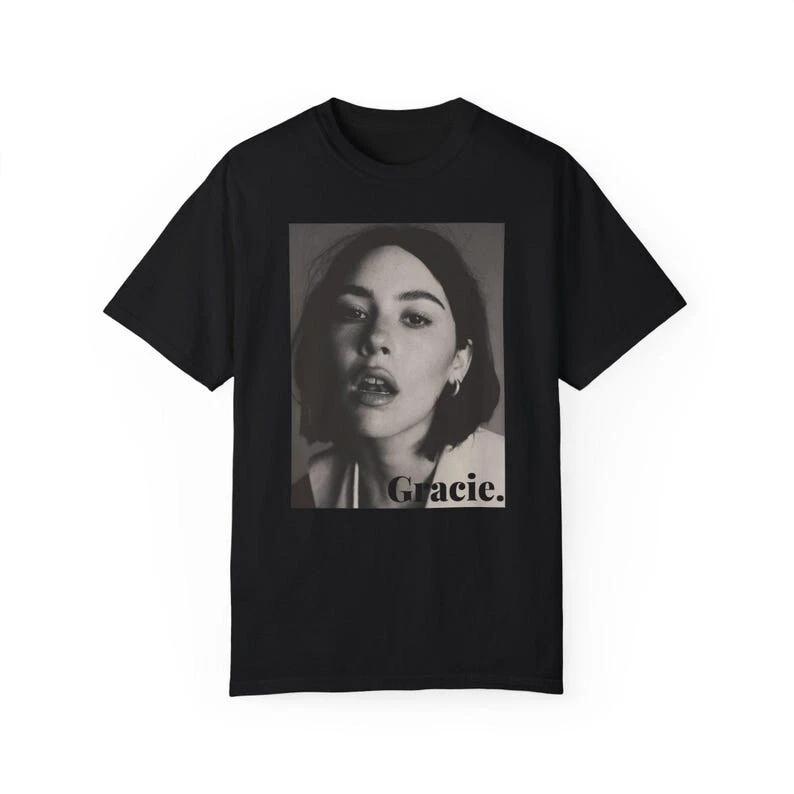 

Gracie Abrams Thats So True The Secret Of Us Band Unisex Black TShirt Pure Cotton AllSeason Streetwear shirts for men S
