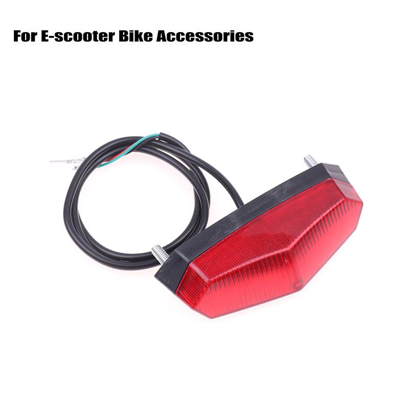 Luci Posteriori per Biciclette Elettriche 12V-80V Lampada Posteriore di Sicurezza a LED per Monopattino Elettrico Ebike Luci Posteriori di Avvertimento Accessori per Biciclette