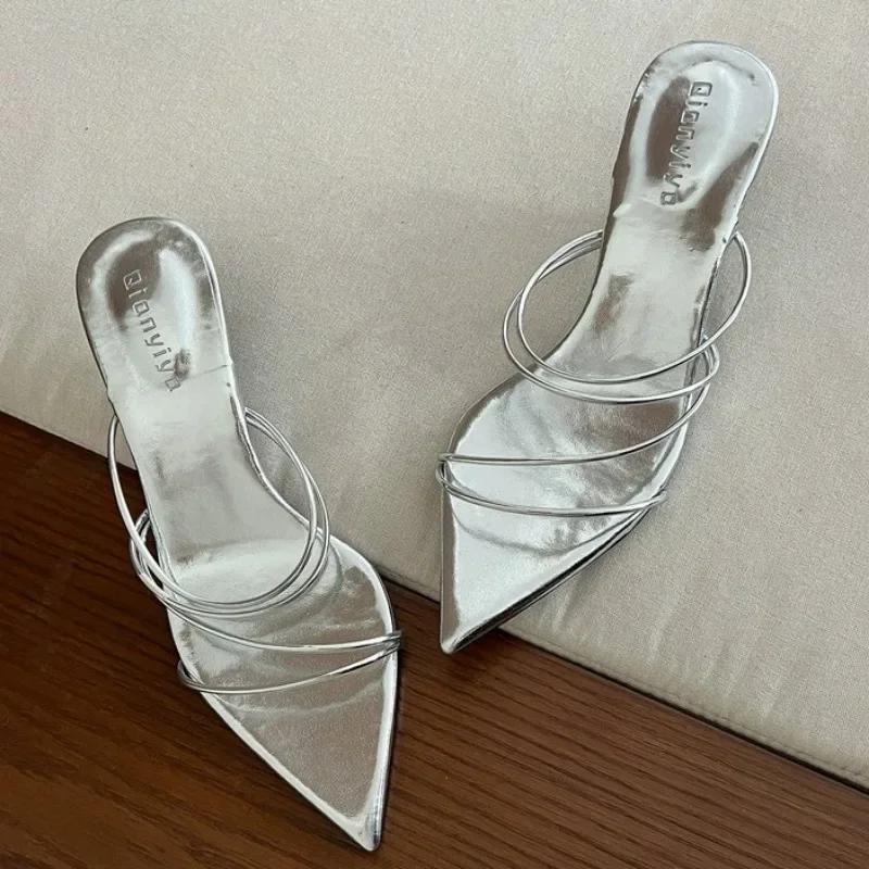 

Fashion 2025 Summer Gladiator Women Slippers Fashion Elegant Narrow Band Slides Shoes Ladies Casual Low Heel Beach Sandalias 35 серебряный