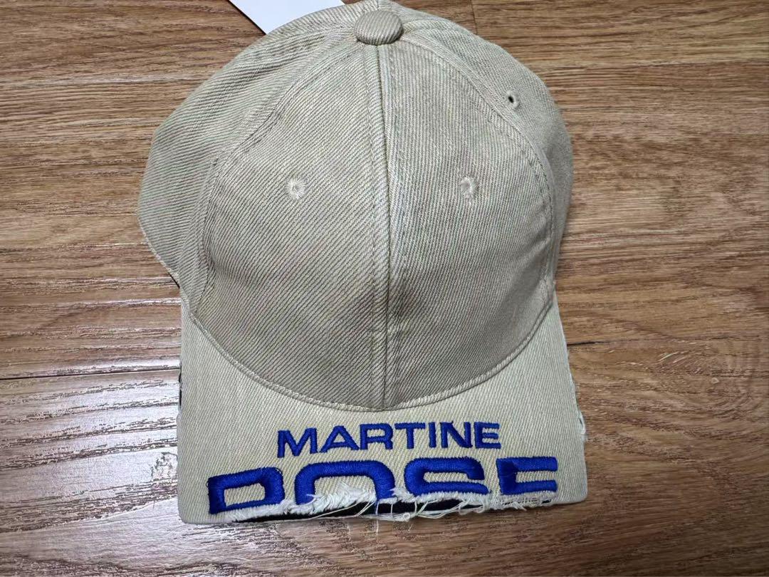 

[USED] MARTINE ROSE CUT PEAK CAP 02