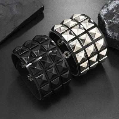 Pulsera de Cuero PU Negra y Plateada Tachonada con Esquinas Redondeadas para Hombre - Estilo Punk Transfronterizo