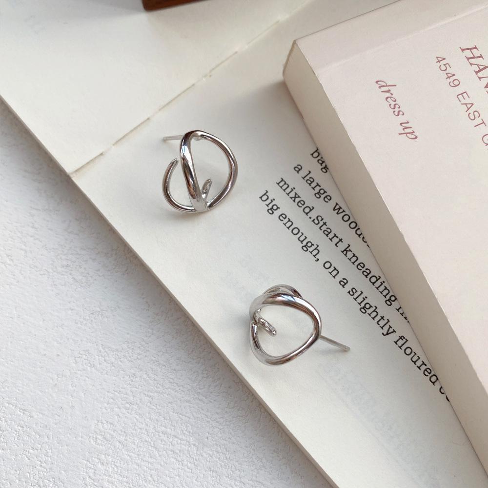 S999 Sterling Silver Korean Geometric Stud Earrings for Women - High-End, Stylish Irregular Hoop Accessory