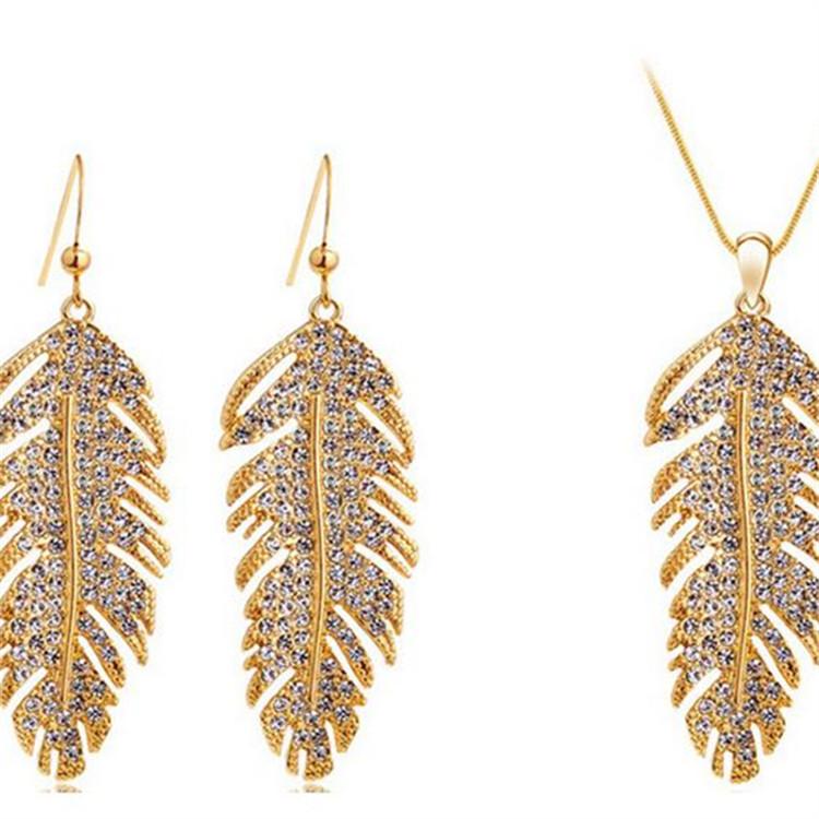 JMXD-Fashion Personality Feather Necklace Set Full of Diamond Leaf Earrings Temperament Short Clavicle Chain
