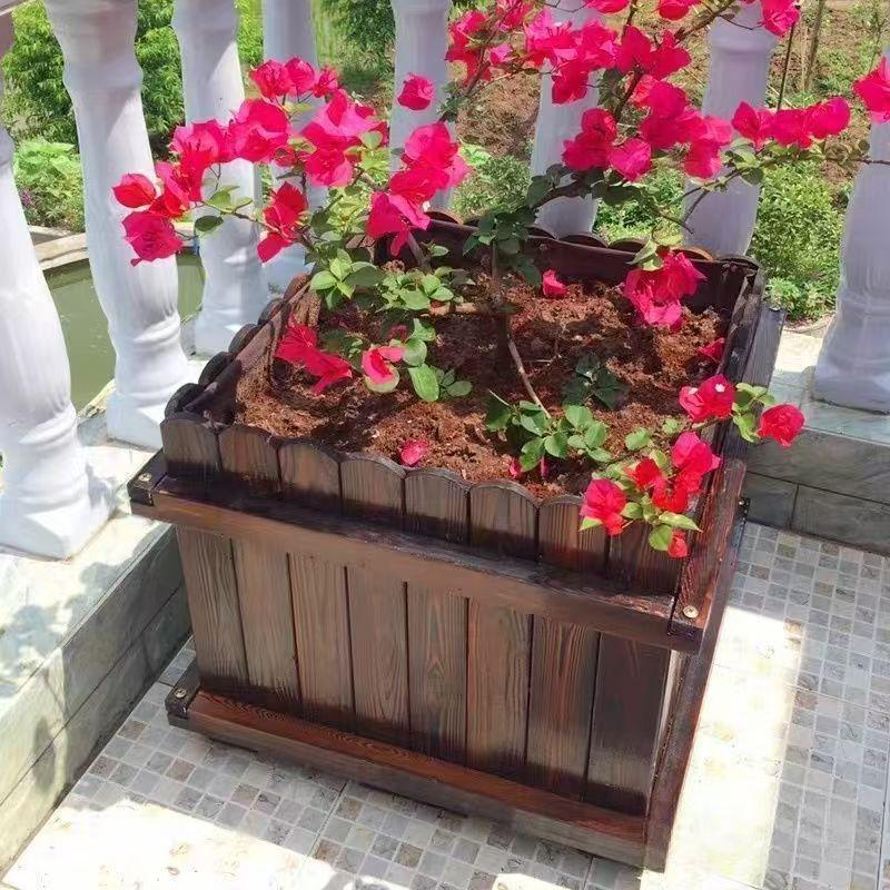 Large Anti-Corrosion Solid Wood Planter Box for Outdoor Trees and Flowers
