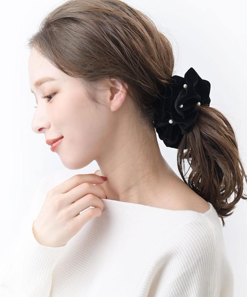 Kobe Vantaine VINGTAINE Velvet Big Scrunchie Hair Accessory Black Pearl-trimmed (HS-164-BK) -