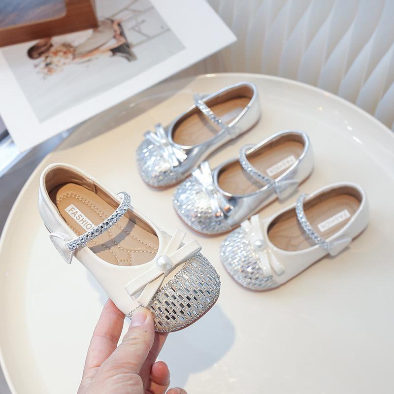Girls' princess shoes 2025 spring and autumn new Korean version of foreign-style children's crystal shoes with sequined soft soles medium and older ch