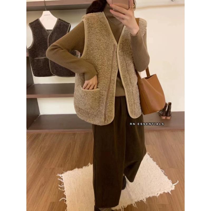 FASHION chic2024 temperament lamb wool short coat vest fur integrated vest Clothes
