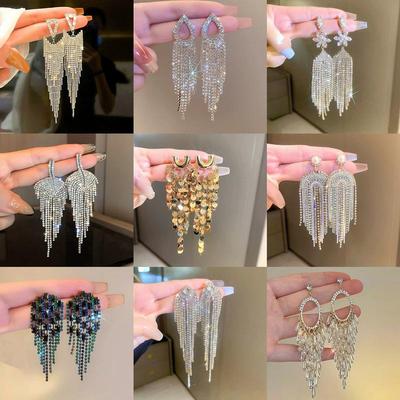 Elegant European & American Rhinestone Tassel Earrings – Long, Atmospheric Design for Fashion-Forward Women
