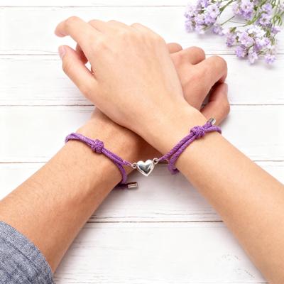 2Pcs/Set Matching Heart Pendant Bracelet Couple Magnetic Alloy Love Charm Bracelet Adjustable String Bracelet Jewelry Gift for Valentine's Day